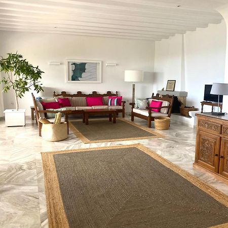 Beach House Set In A Beautiful Bay Caristo Exterior foto