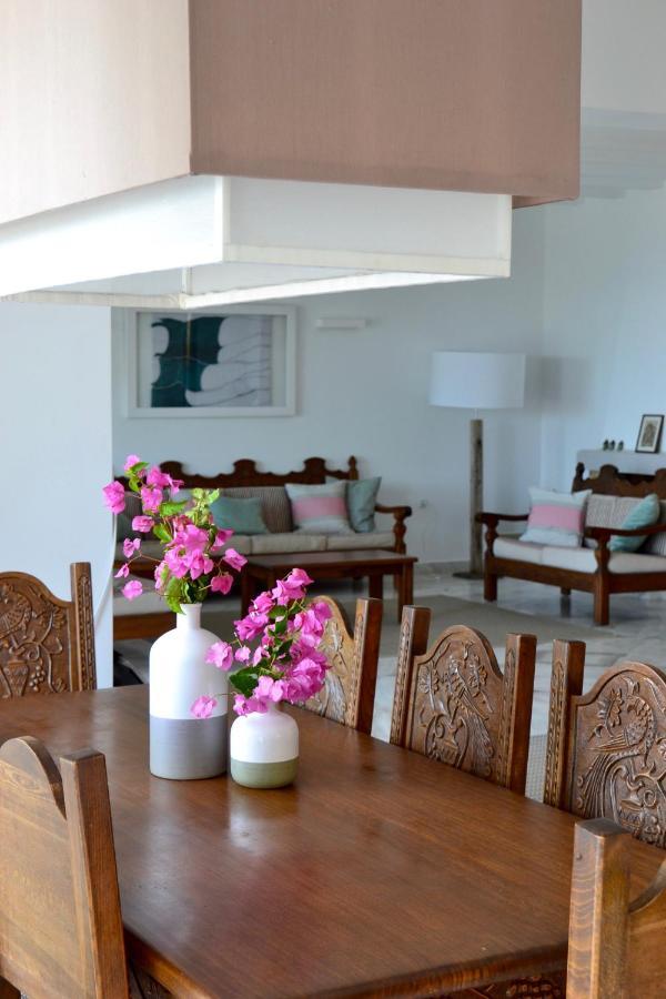 Beach House Set In A Beautiful Bay Caristo Exterior foto